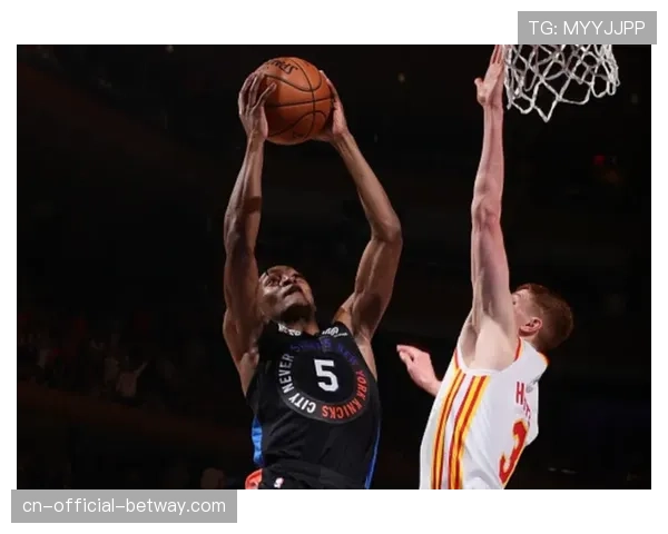 老鹰防守效率显著提升 斯奈德改造球队初见成效